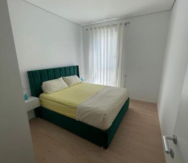 Ishem Apartamento | "Rozana Seaside Luxury" San Pietro, Gjiri i Lalzit