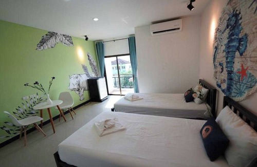 Patong Hotel | RQ Phuket Patong Beach by Collection O