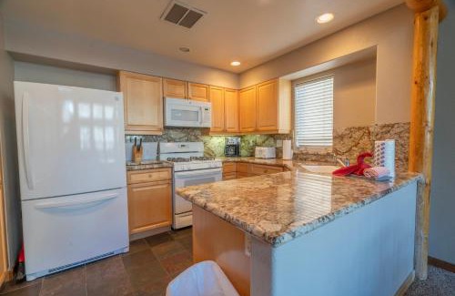 June Lake Casa | RR-Hideaway Down Cyn 105