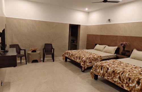 Kodaikanal Cama Y Desayuno | RR Holiday Grand