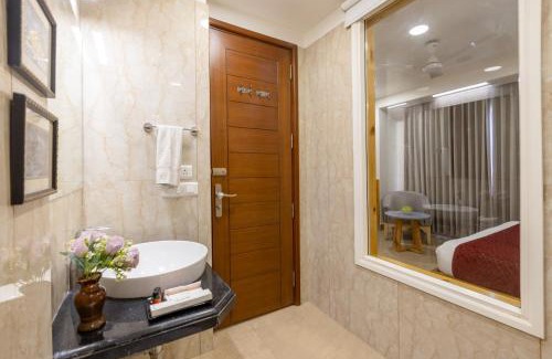Janakpuri Casa | RR Residency