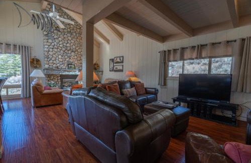 June Lake Casa | RR-Villa Lago STR AP 18-003