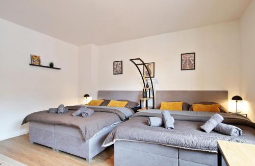 Stadtkern Apartamento | RtR Essen - Für bis zu 8 Personen - Voll ausgestattet - Zentral Limbecker Platz - Messe - Uniklinikum - Smart TV - Modern
