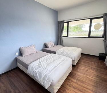 Sematan Casa | RTS - L7 L8 ROXY Townhouse Sematan