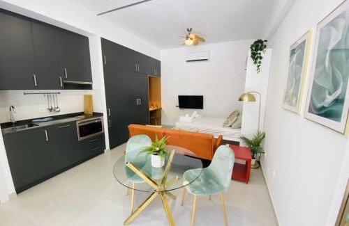 En Corts Apartamento | RUBEN VELA - LOFT CLOSE to RUSSAFA (SOHO)