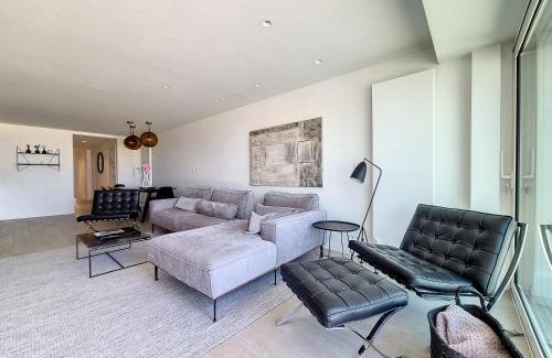 Knokke Apartamento | Rubensplein 7p, 4 adults & 3 kids - free parking