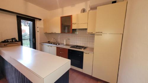 Marina di Castagneto Carducci Apartamento | Rubino a soli 150m dal mare con posto auto