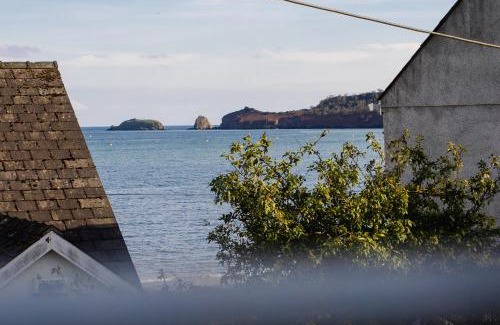 Saundersfoot Casa | Ruby Cottage - Beachside Cottage with Views
