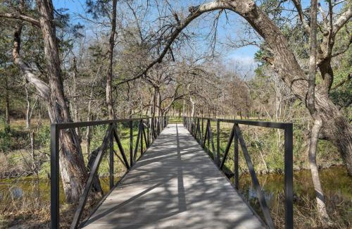 Lacy-Lakeview Casa | Ruby Dell Ranch - Just 10 mins from downtown Waco