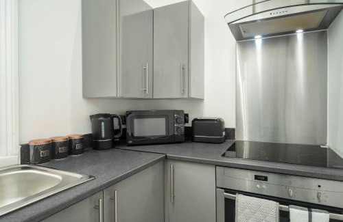 Huddersfield Casa | Ruby House - 2 Bed in Huddersfield Yorkshire