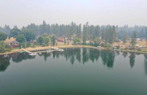 Medical Lake Apartamento | Ruby's Lakefront Lower Penthouse