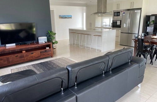 Anna Bay Casa | Ruby Tuesday - Little Beach House