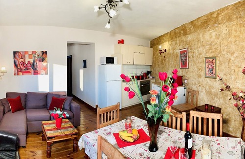Parelia Villa | Ruby Villa: destino de vacaciones para todos los que buscan la belleza de la naturaleza.