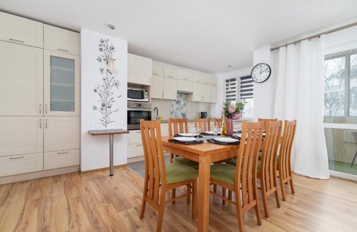 Lagiewniki Apartamento | Ruczaj Apartment Cracow Dębniki by Noclegi Renters