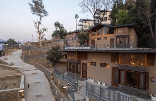 Almora Complejo | Rudraa resort and restaurant