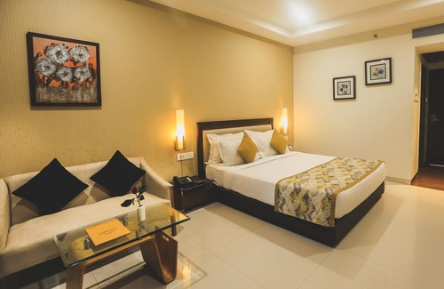 Ujjain Hotel | Rudraksh Club & Resort