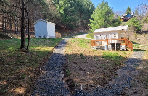 West Jefferson Cabina | Rudy Cabin