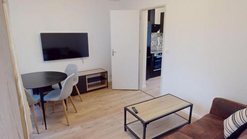Anatole France Danton Apartamento | Rue du Général Sarrail - F2