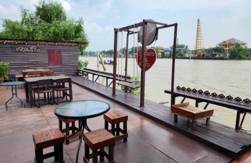 Phra Samut Chedi Casa | RUEN CHANG Riverside