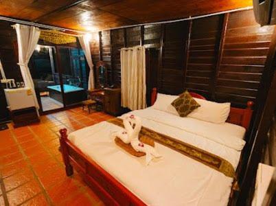 Phra Samut Chedi Casa | RUEN CHANG Riverside