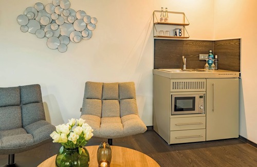 Rodenkirchen Hotel | rugs HOTEL Köln