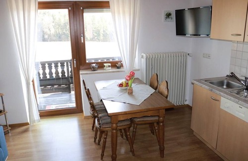Viechtach Apartamento | Apartamento tranquilo (40m2) con balcón.