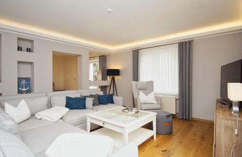 Bergen auf Ruegen Apartamento | Ruhig und idyllische Lage, strandnah, gratis Nutzung vom AHOI Erlebnisbad und Sauna in Sellin - Gutshaus Silvitz FeWo 01
