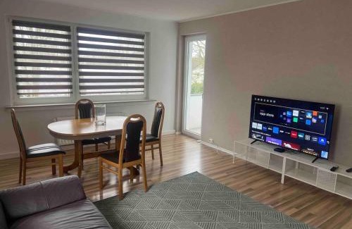 Bergisch Gladbach Apartamento | Ruhige Wohnung auf einer Spielstraße - 5 Minuten zur S-Bahn