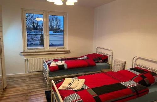 Bergisch Gladbach Apartamento | Ruhige Wohnung auf einer Spielstraße - 5 Minuten zur S-Bahn