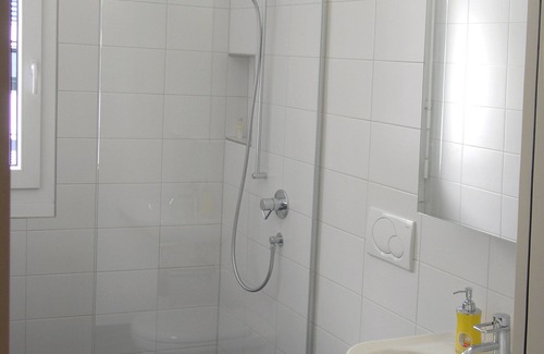 Wettingen Cama Y Desayuno | Ruhiges Zimmer Nähe Zentrum und Busstation