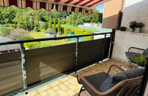 Oberhausen Apartamento | Ruhrpott Residenz - 3 Zimmer Suite - 70qm mit Balkon