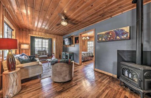 Ruidoso Casa | Ruidoso Cabin with Grill - Near Grindstone Lake!