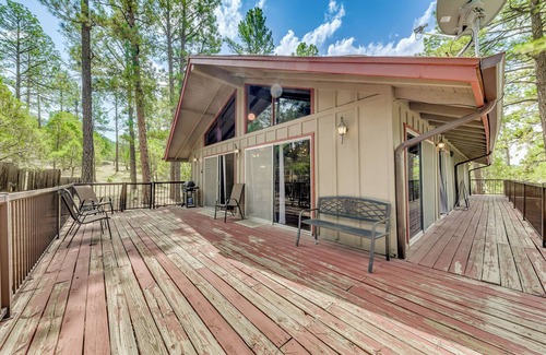 Ruidoso Cabaña | Ruidoso Vacation Rental w/ Spacious Deck