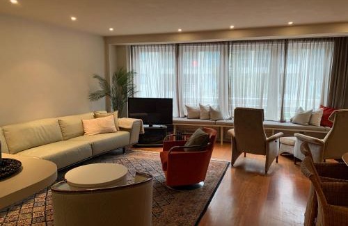 Knokke Apartamento | Ruim appartement vlakbij zee met parking