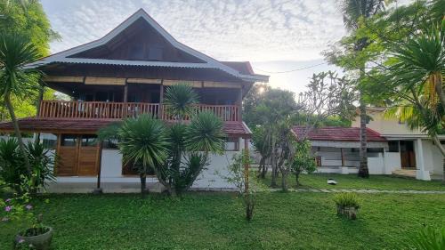 Sumbawa Barat Casa | Rumah Mana Beach House