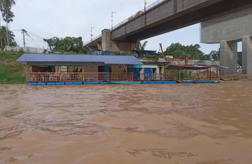 Temerloh Alquiler De Eote | Rumah Rakit (Housebot) Pak Jamal