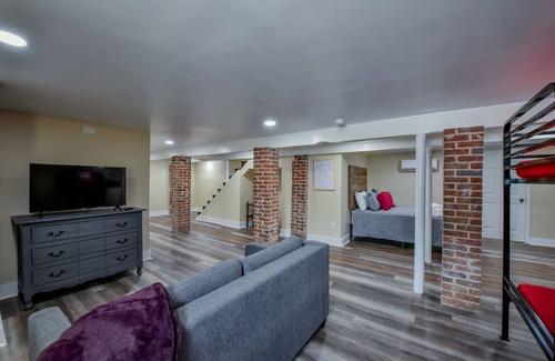 Tuscaloosa Casa | Run Forest Run - Book for 30 nights or longer!