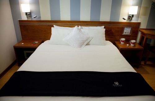 Santa Cruz Hotel | Runcu Hotel