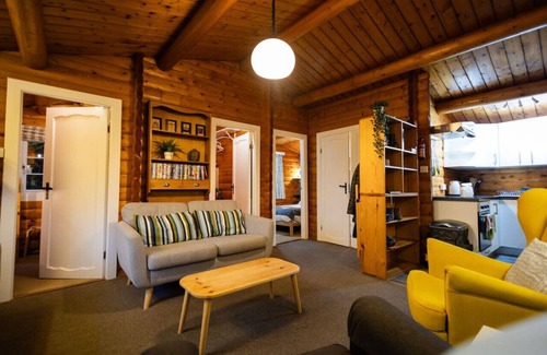 Bronaber Cabina | Rural 3 Bed Log Cabin Getaway