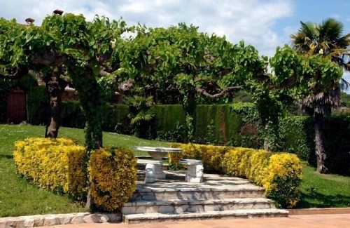 Fogars de la Selva Cabaña | Apartamento rural con jardín, piscina y WIFI para 4 personas