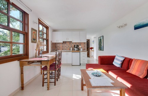 Tinajo Apartamento | Apartamento Rural "Pancho" con Patio, Vistas al Volcán y Wi-Fi