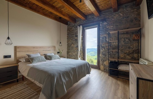 Aia Otro | Apartamento rural "Hernio" de 3 habitaciones