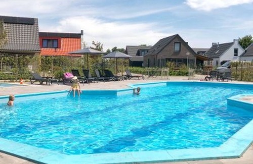 Sint Maarten Chalet De Esquí | Chalet rural en Sint Maarten con piscina compartida