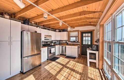 Mount Pleasant Mills Cabina | Rural Dutch Country Retreat - Private Hot Tub