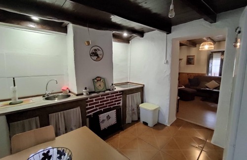 Cabreros del Río Casa | Casa rural con placas solares, chimenea,a 20 km de león y pueblos con encanto