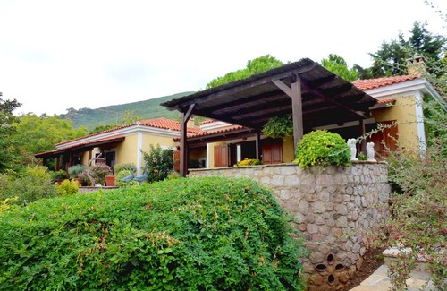 Stylida Villa | Vacaciones rurales en villa epicúrea aislada