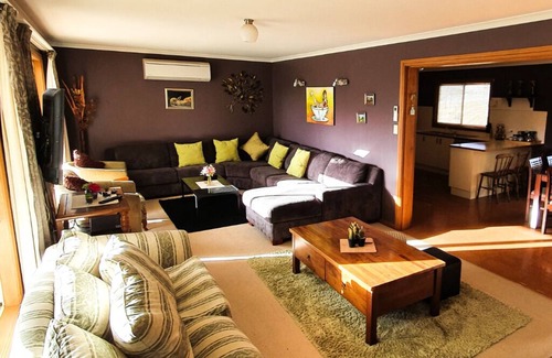 Michelago Otro | "Rural HomeStead FarmStay" Family Friendly FarmStay Snowy Monaro Region NSW.