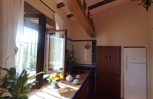 Antequera Cabaña | CASA RURAL 8 personaRODEADA DE NATURALEZA Y TRANQUILIDAD 4 DORMITORIOS Y 4 BAÑOS