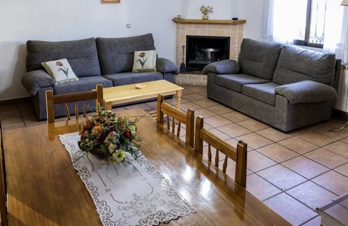 Riópar Casa | CASA RURAL AMPARO, RIÓPAR