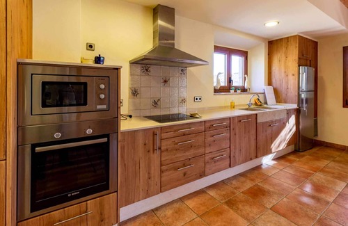 Sant Feliu de Boada Casa | Casa Rural en la Costa Brava 2/4 PAX